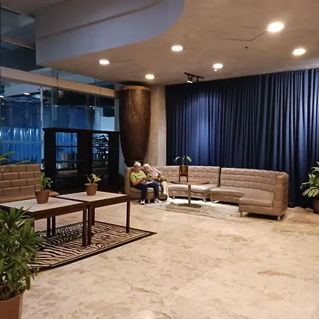 Lancaster Hotel Manila