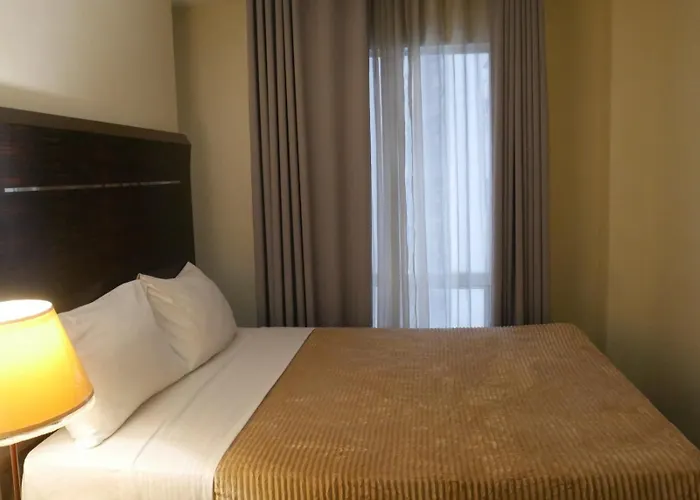 Lancaster Hotel